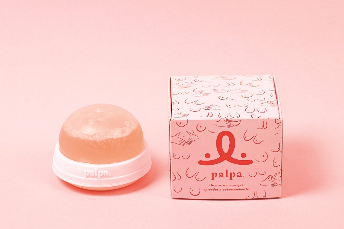 Palpa, esponja de ducha que permite a la mujer examinarse la mama. Palpa, esponja de ducha que permite a la mujer examinarse la mama.