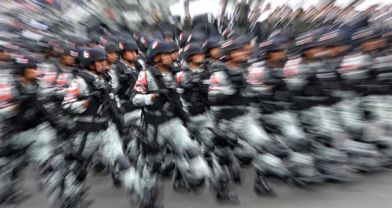 La militarización de México, un asunto polémico. En la foto, desfile de las Fuerzas Armadas, el 16 de septiembre de 2022. EFE/SÁSHENKA GUTIÉRREZ