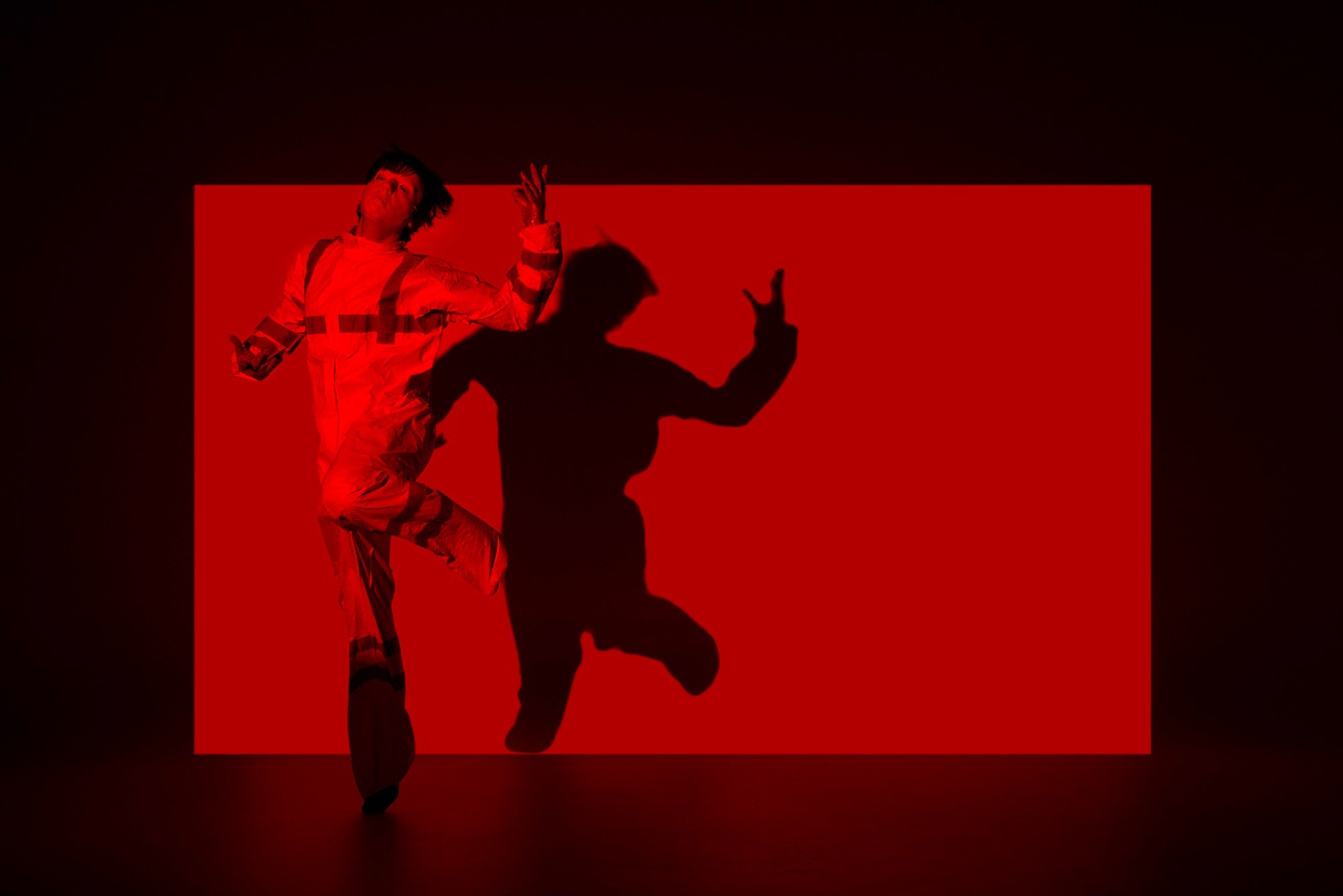 Imagen del espectáculo teatral 'Eclipse', de Matías Umpierrez. SEBASTIÁN ARPESELLA Imagen del espectáculo teatral 'Eclipse', de Matías Umpierrez. SEBASTIÁN ARPESELLA