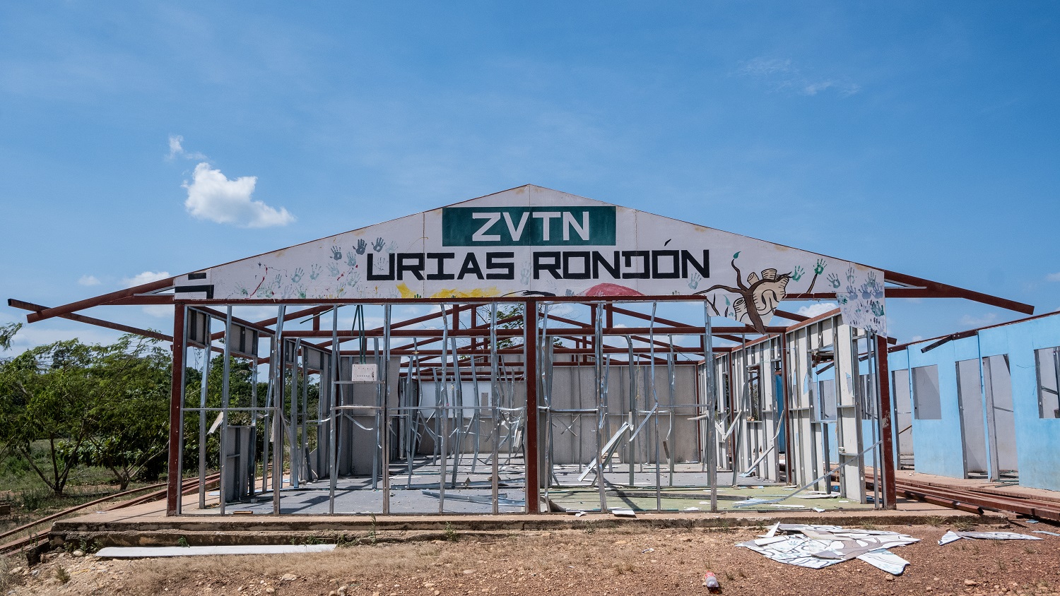 Caseta desmantelada del ETCR Urías Rondón, en la vereda Playa Rica, Colombia. MARIO TORO QUINTERO