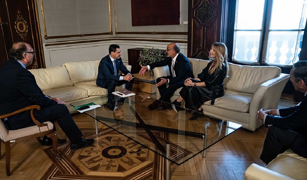 Las delegaciones de la Junta de Andalucía y La Academia Latina de la Grabación reunidas en Sevilla el pasado mes de febrero. JUNTA DE ANDALUCÍA Las delegaciones de la Junta de Andalucía y La Academia Latina de la Grabación reunidas en Sevilla el pasado mes de febrero. JUNTA DE ANDALUCÍA