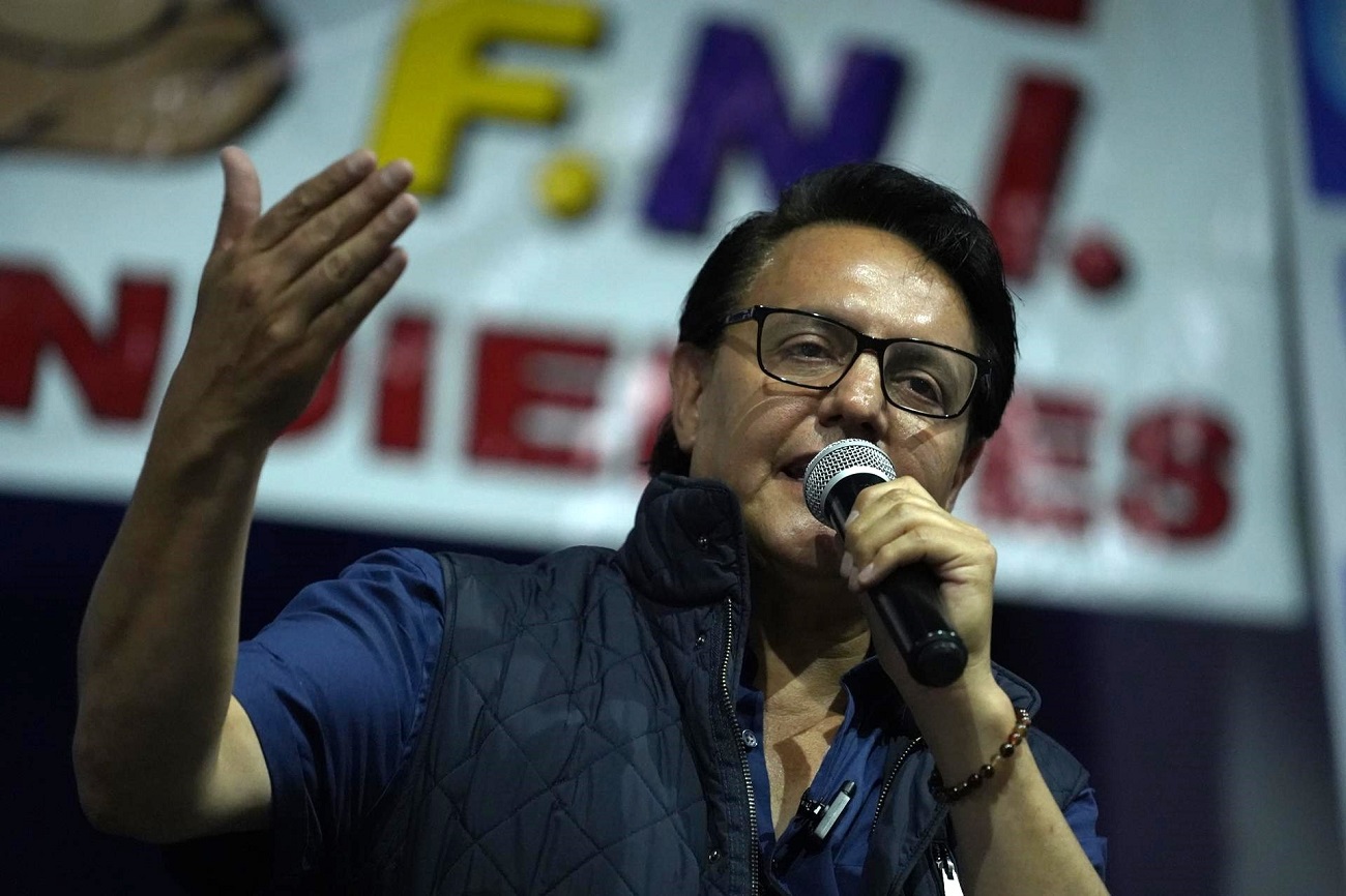 El candidato presidencial de Ecuador Fernando Villavicencio, en un mitin en Quito, este 9 de agosto, antes de ser asesinado. EFE/STR