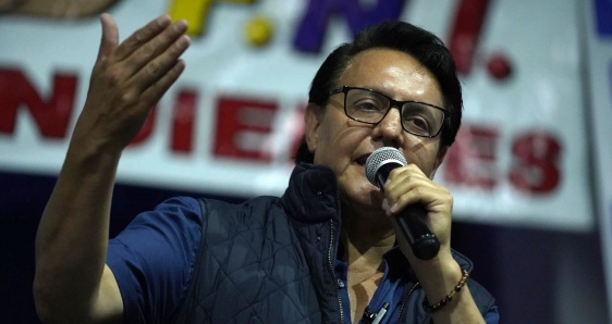 El candidato presidencial de Ecuador Fernando Villavicencio, en un mitin en Quito, este 9 de agosto, antes de ser asesinado. EFE/STR