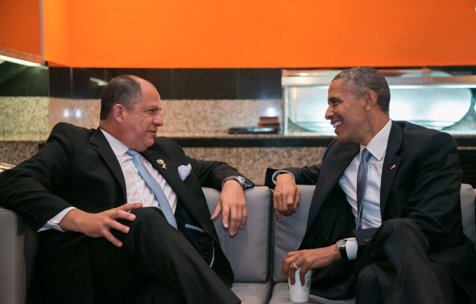 Luis Guillermo Solís, conversando con Barack Obama. CORTESÍA ARCHIVO L.G. SOLÍS Luis Guillermo Solís, conversando con Barack Obama. CORTESÍA ARCHIVO L.G. SOLÍS