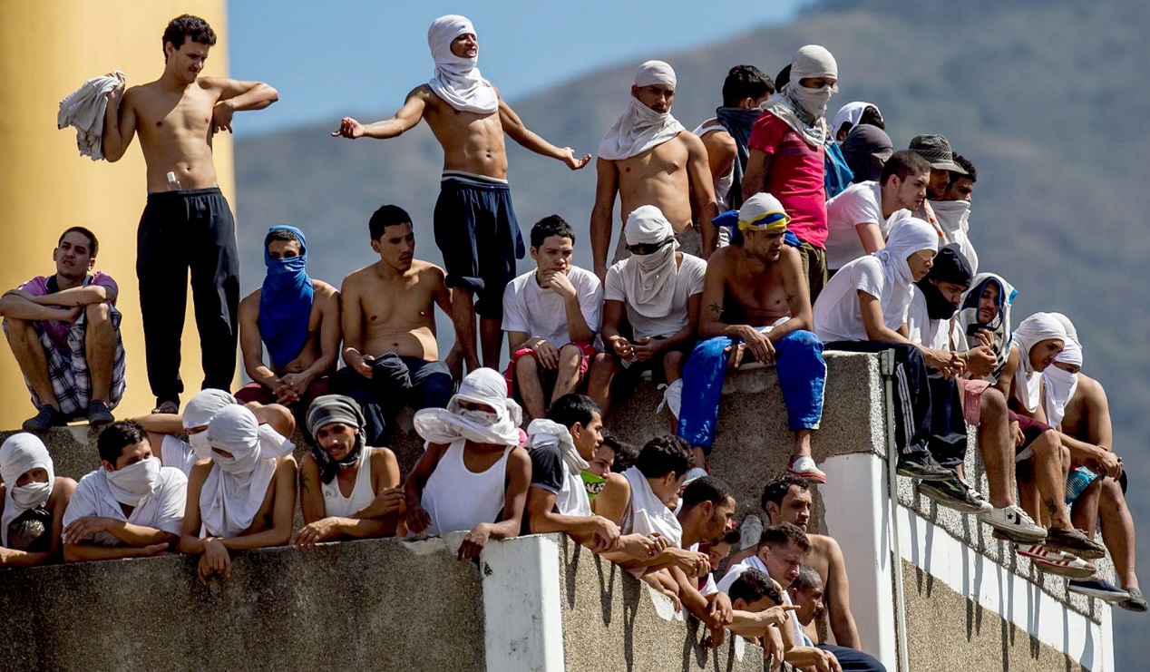 Motín de reos en una cárcel de Venezuela, en 2015. EFE