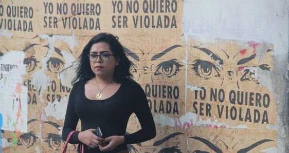 La activista trans Victoria, en Tegucigalpa, Honduras. LUIS BRUZÓN DELGADO