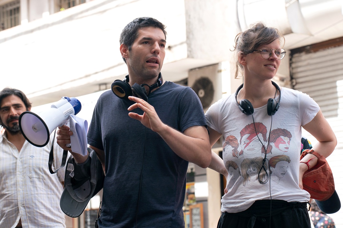 Benjamín Naishtat y María Alché, directores de Puan, durante el rodaje de la película. CORTESÍA