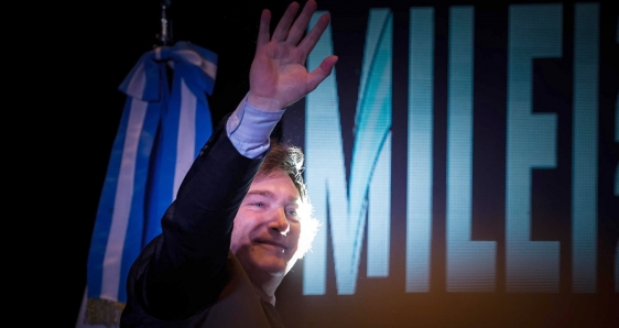 Javier Milei, tras ganar las elecciones argentinas, en Buenos Aires, este 19 de noviembre. EFE/JUAN IGNACIO RONCORONI