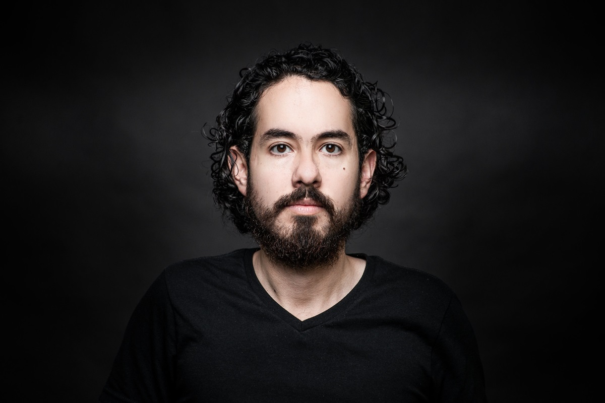 El escritor mexicano Jorge Comensal. LOLA STUDIO