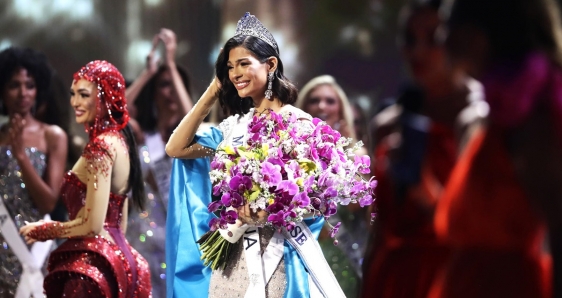 Miss Nicaragua, Sheynnis Palacios, luego de ser coronada como Miss Universo 2023. EFE/RODRIGO SURA