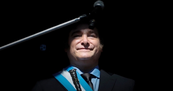 Javier Milei, en la Casa Rosada, tras jurar como presidente de Argentina, este domingo. EFE/JUAN IGNACIO RONCORONI