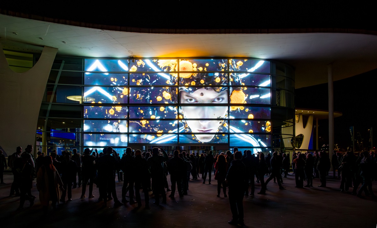 Proyecciones del salón audiovisual ISE en recinto Gran Via de Fira de Barcelona. ISE