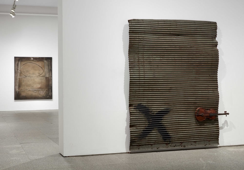 Exposición Antoni Tapies. La práctica del arte. MUSEO NACIONAL REINA SOFÍA