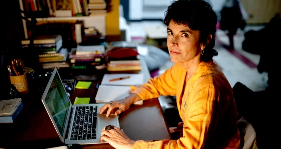 La escritora y editora argentina Paula Pérez Alonso. JULIÁN ATHOS