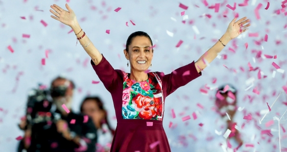 Claudia Sheinbaum, en un mitin en Ciudad de México, el pasado 1 de marzo. EFE/ISAAC ESQUIVEL