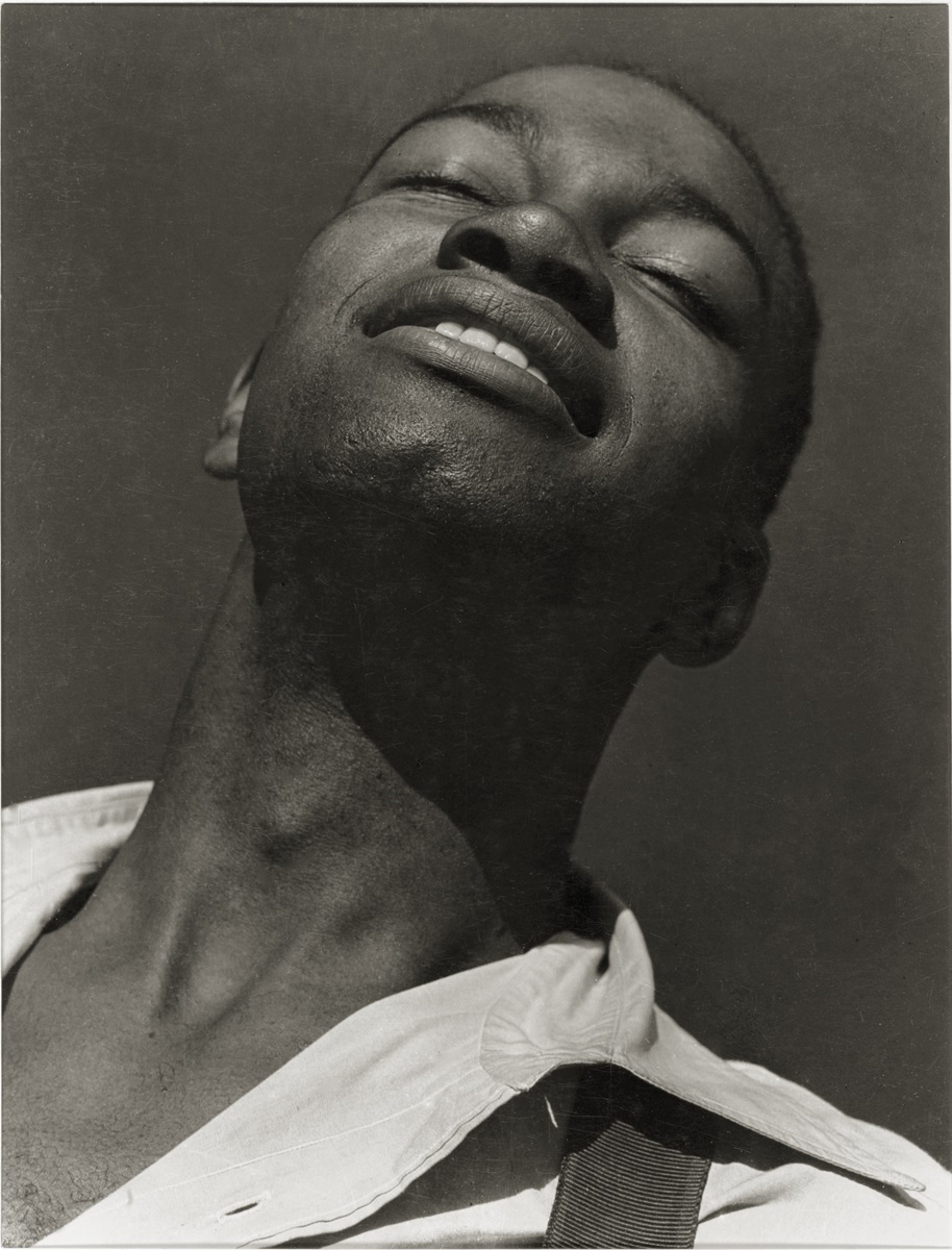 Kenneth Spencer, 1933, de Consuelo Kanaga. © BROOKLYN MUSEUM Kenneth Spencer, 1933, de Consuelo Kanaga. © BROOKLYN MUSEUM