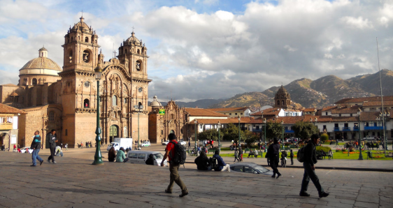 La ciudad boliviana de Cochabamba es reconocida por su rica diversidad racial y cultural. STEVEN PECORARIO