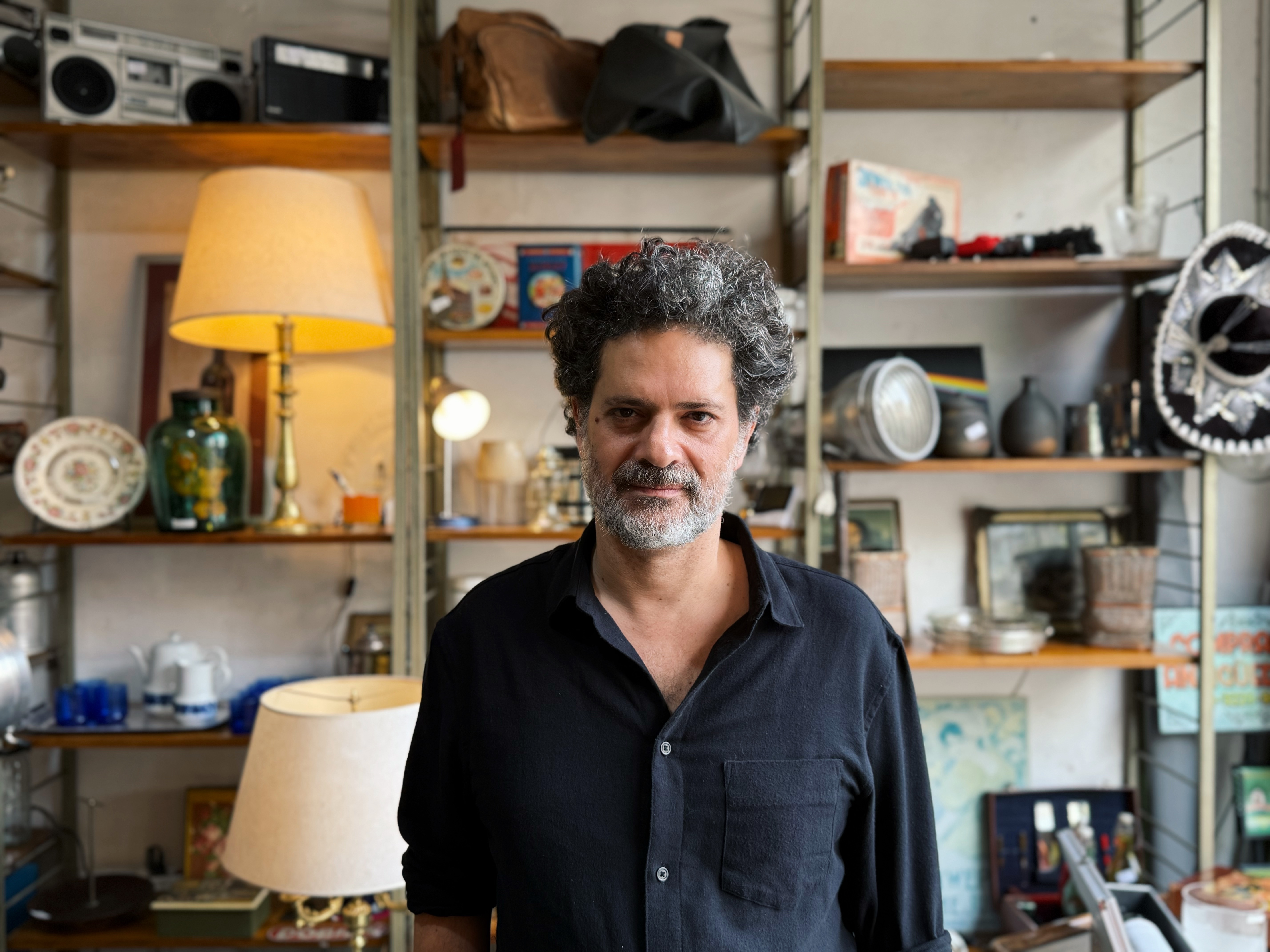 El editor argentino Maximiliano Papandrea, al frente de Sigilo, uno de los sellos literarios más reconocidos del ámbito independiente en español. CORTESÍA
