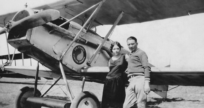Jimmie Angel y su esposa Virginia en Fresno, California, 1928. JIMMIE ANGEL HISTORIAL PROJECT Jimmie Angel y su esposa Virginia en Fresno, California, 1928. JIMMIE ANGEL HISTORIAL PROJECT