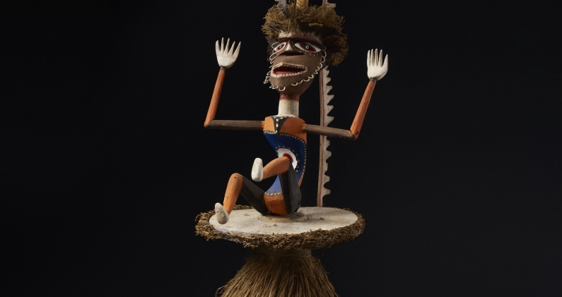 Tocado de danza de Nueva Bretaña (Papúa Nueva Guinea), década de 1980, en la exposición 'Voces del Pacífico'. © The Trustees of the British Museum © The Trustess of the British Museum