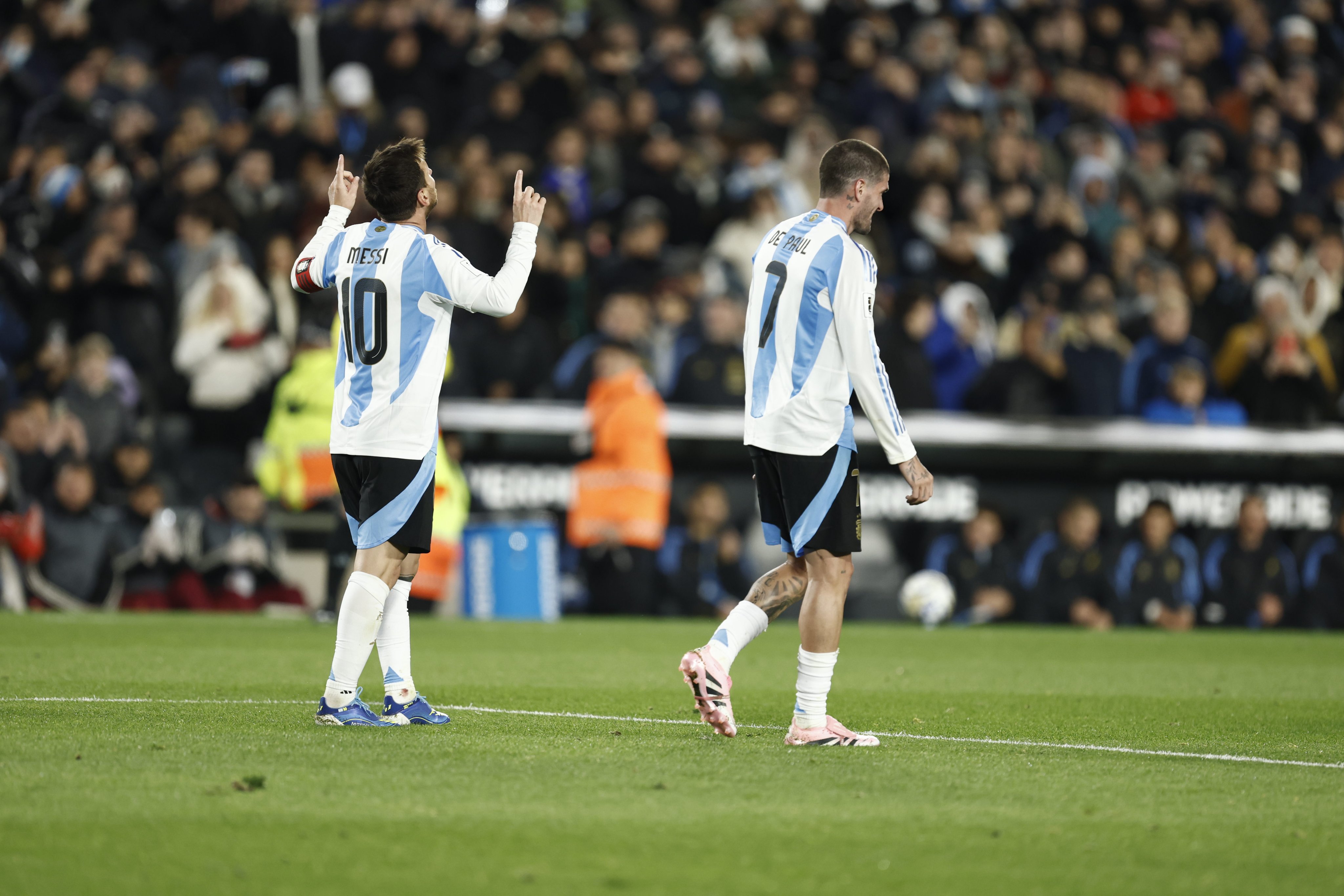 Lionel Messi celebra su gol en el Monumental durante su último partido con la selección en Argentina. AFA